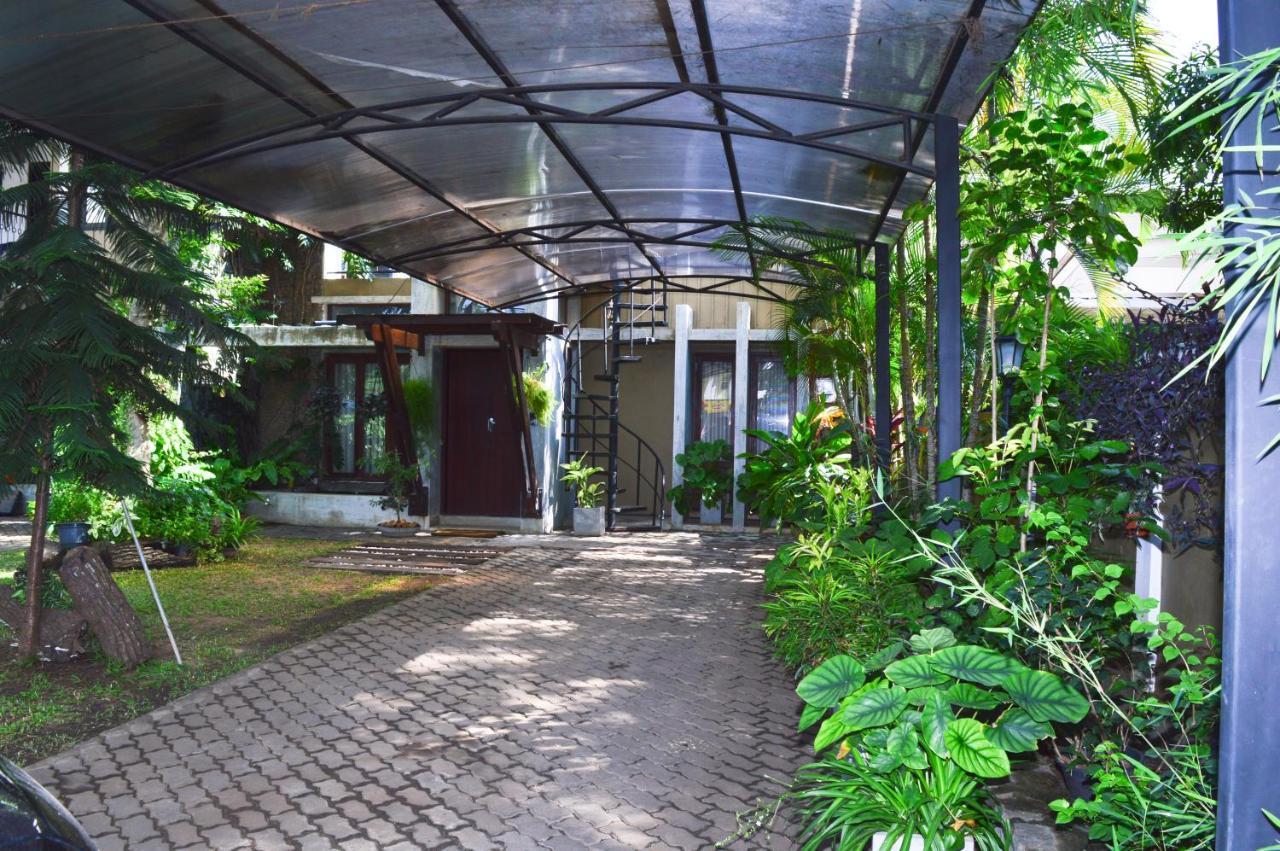 Villa Tulip Garden Anuradhapura Buitenkant foto